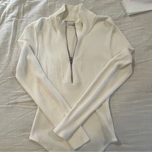 M Abercrombie & Fitch Off-White Zip Up Sweater Bodysuit